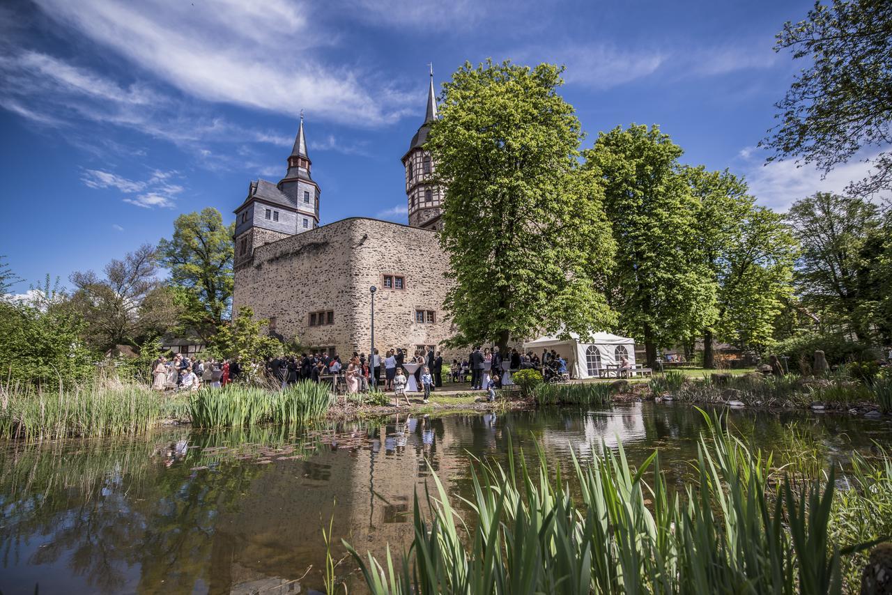 Hotel Schloss Romrod ภายนอก รูปภาพ